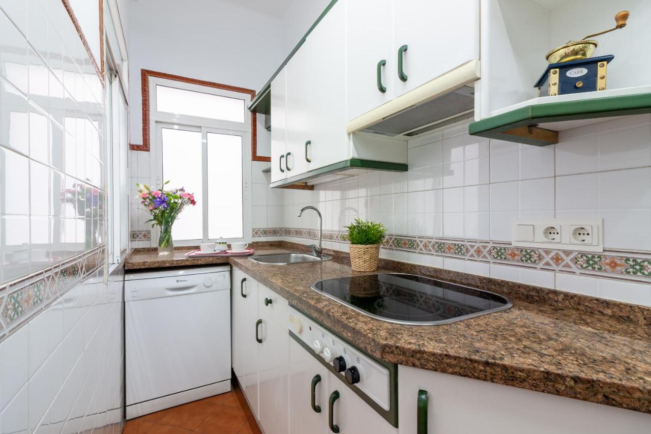 Sea & Wave Soho Family Apartment Malaga Exterior photo